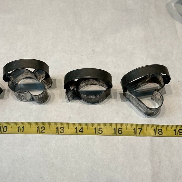 Vtg SET Aluminum Cookie Cutter w/ Handle Metal Heart Fish Mickey Mouse Arrow - Picture 10 of 10